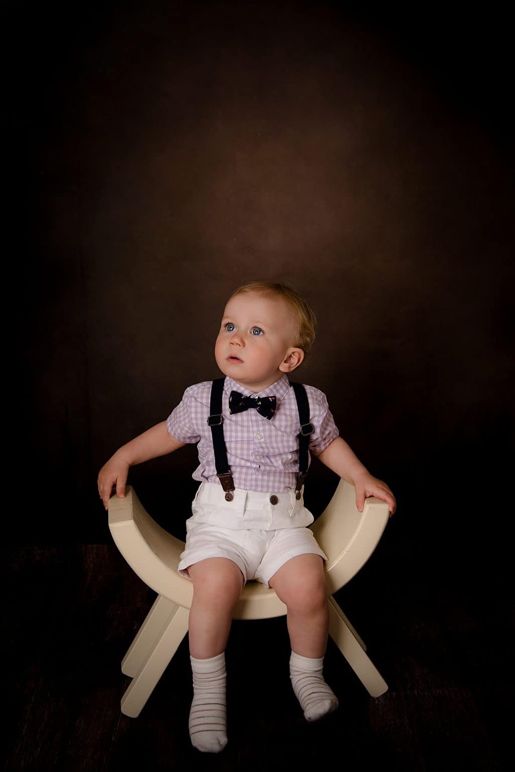 family session. look at his little face while he's sat on a stool