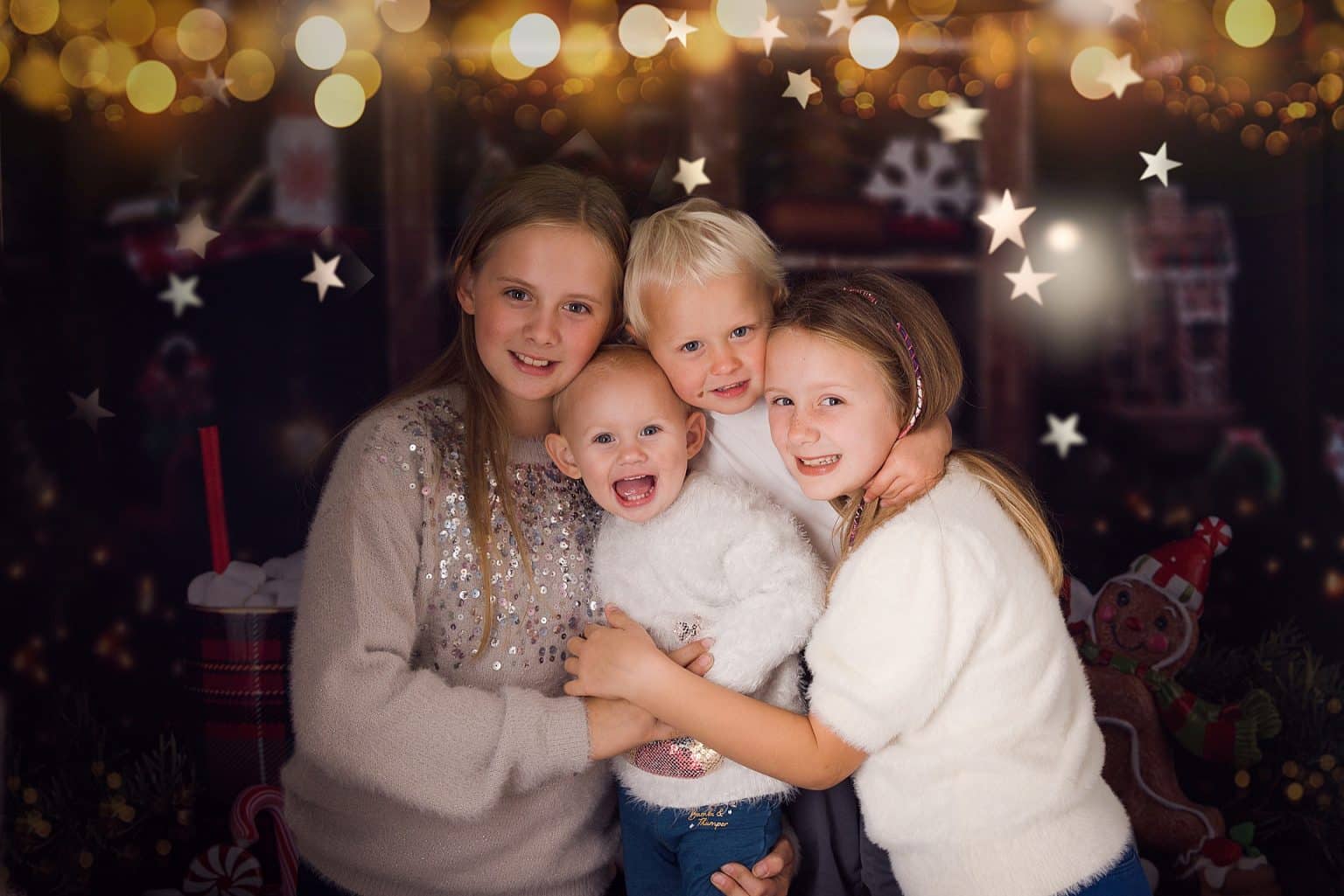 gorgeous family Christmas mini sessions at mansfield nottingham