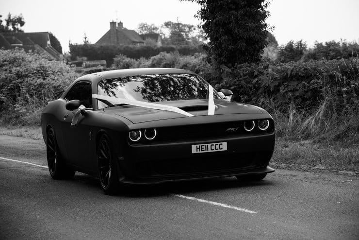 grooms car arriving at the white hart moorwood hotel nottingham