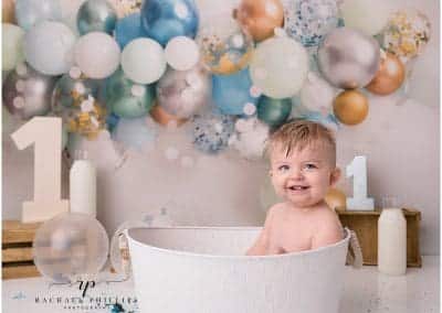 first birthday, celebration in style with a cake smash session in mansfield nottingham at rachael phillips photography studio.
